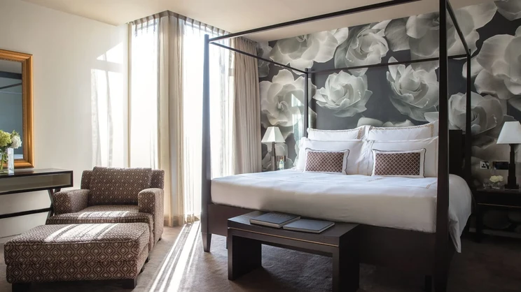 Jumeirah Emirates Towers